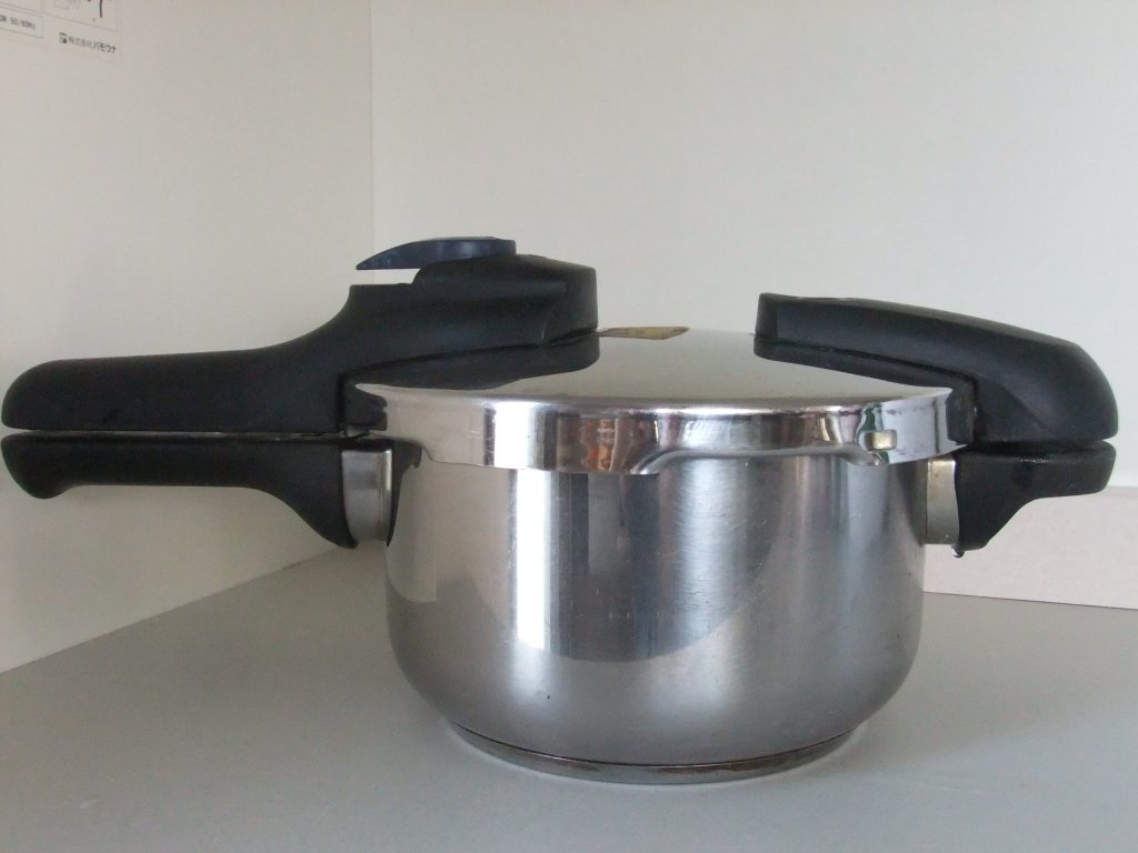 圧力鍋の写真
