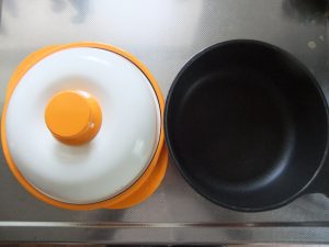 レンジメートプロとフライパンを並べた写真