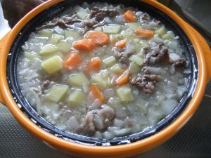 カレーの調理途中の写真