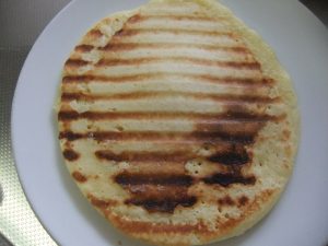 お皿にホットケーキの写真
